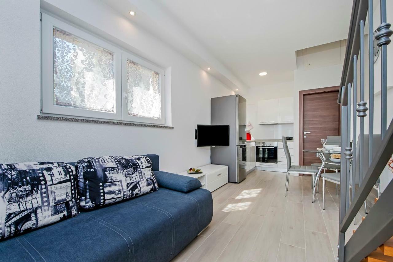 Apartment Anastasia Ровинь Экстерьер фото