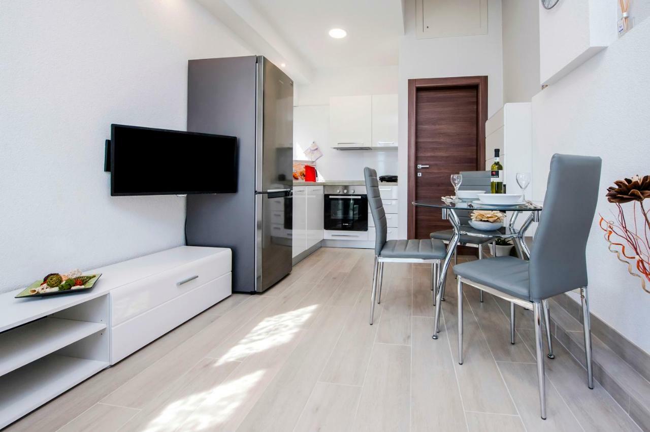 Apartment Anastasia Ровинь Экстерьер фото